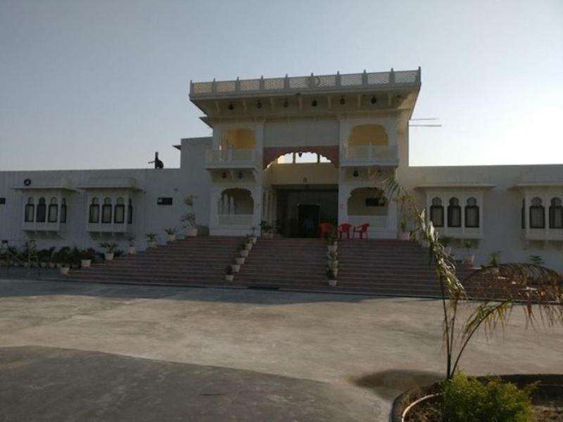 Tej Mahal Palace Bandikui Exteriör bild