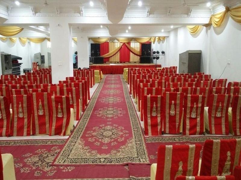 Tej Mahal Palace Bandikui Exteriör bild